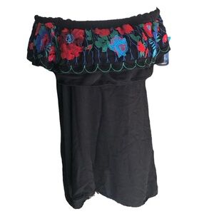 Umgee Black Mexican Embroidered Floral Off The Shoulder/Short Sleeve Blouse
